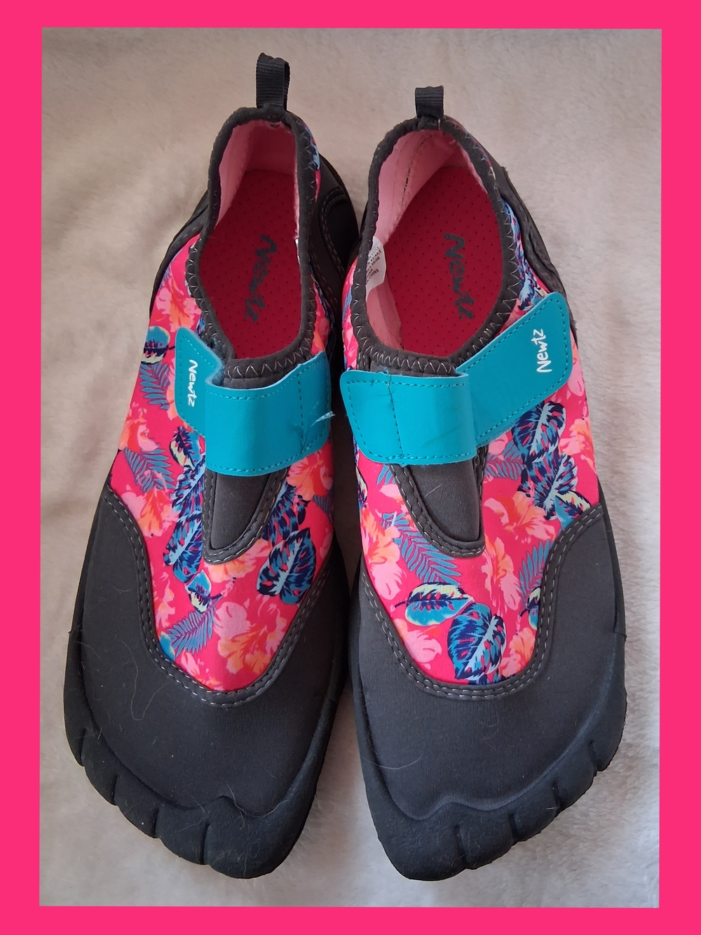 NWOT. Women's Wather Shoes.